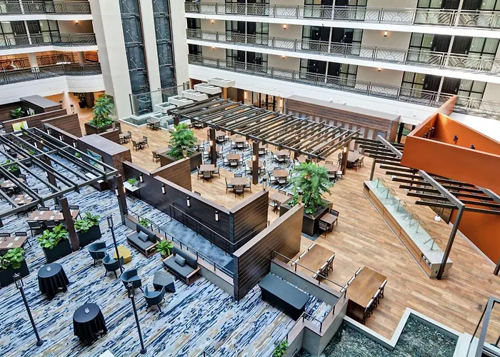 Embassy Suites By Hilton Minneapolis AirportAirport Hotel
