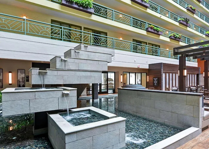 Embassy Suites By Hilton Minneapolis AirportAirport Hotel